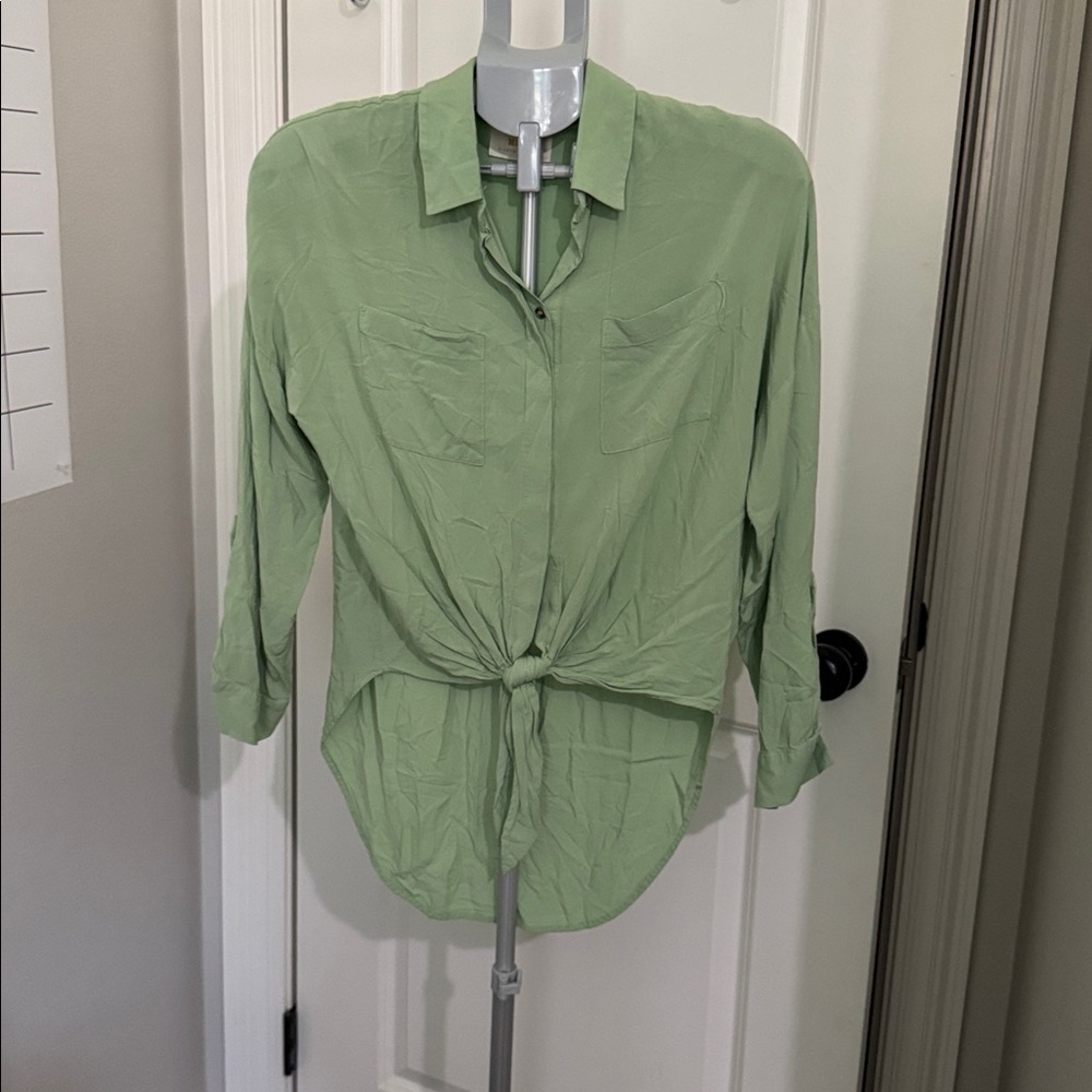Anthropologie Green Relaxed Tie Front Notched Collar Top